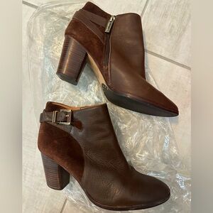 *SOLD* Louise et Cie Leather Suede Booties Ankle Boots great condition
